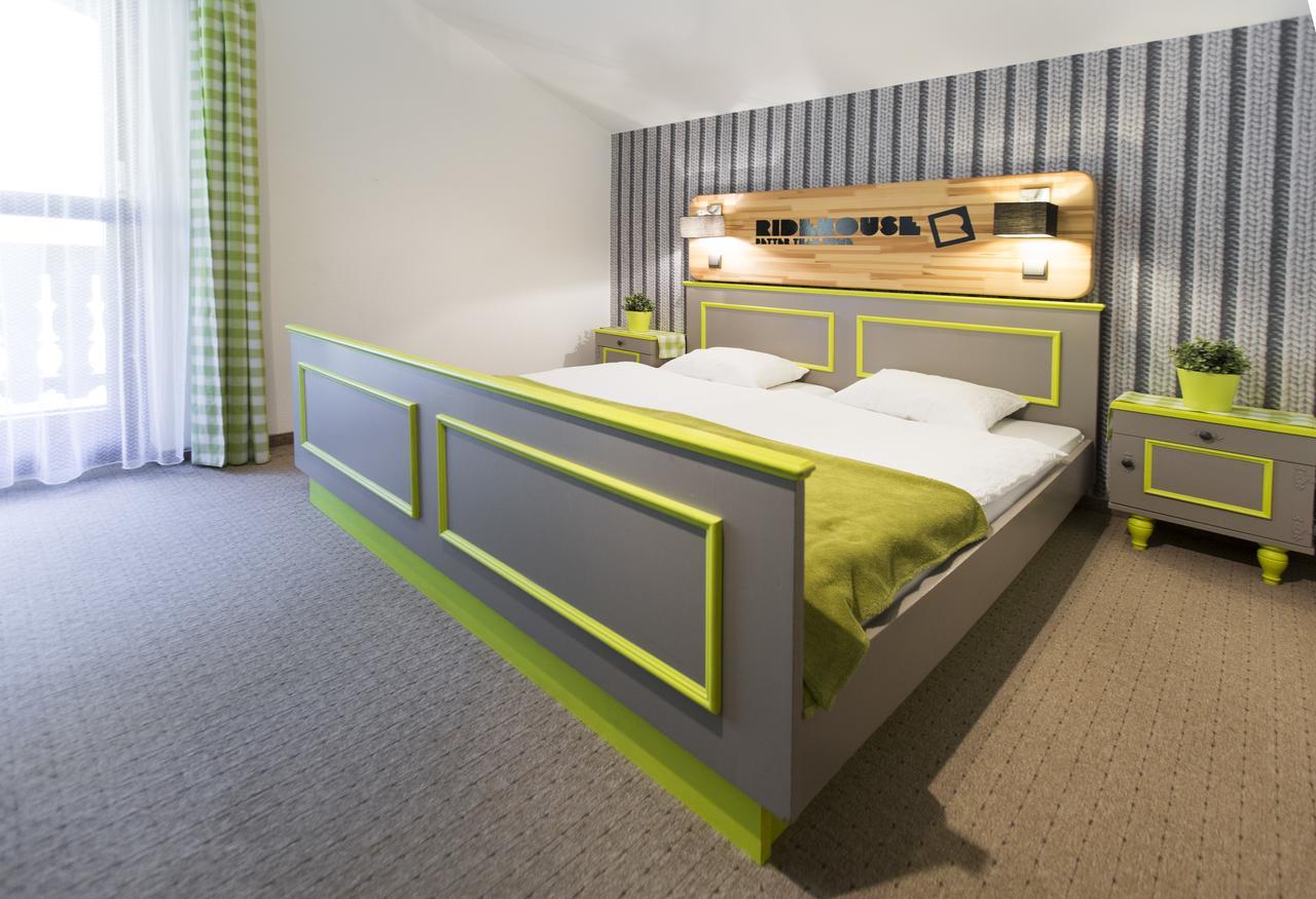 Ridehouse Bed & Breakfast Schladming Ngoại thất bức ảnh